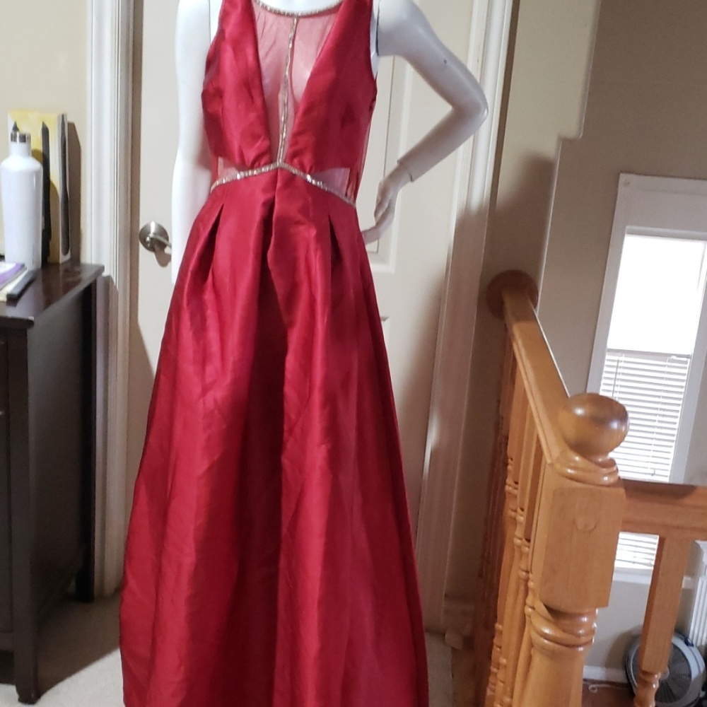 NEW, Soieblu red dress